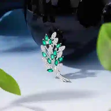 S925