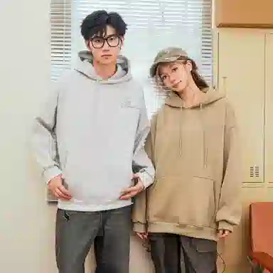 LA'T.WEEKEND clean fit Logo