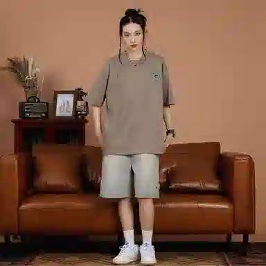 Airwalk T