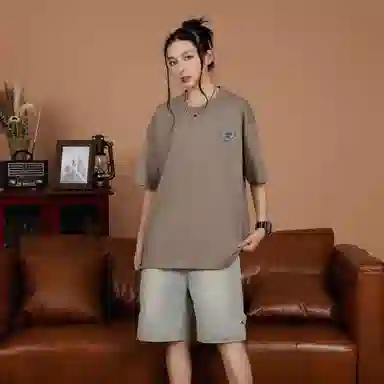 Airwalk T