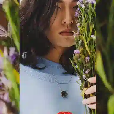 ROADLATIVE Lace Engraved Ring Pendant Necklace