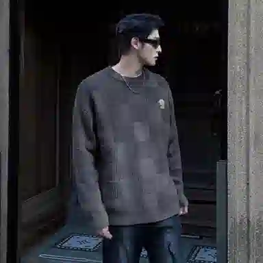 Zhou Sweater