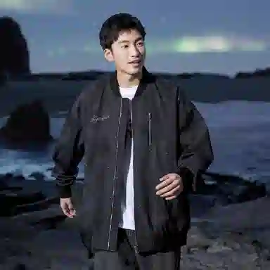 LIGHTNING MONSTER Logo