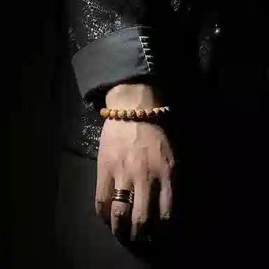 MOUNTAINS AND MANS 925