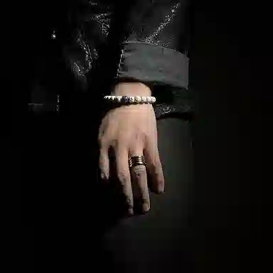 MOUNTAINS AND MANS 925