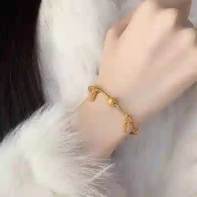 S925
