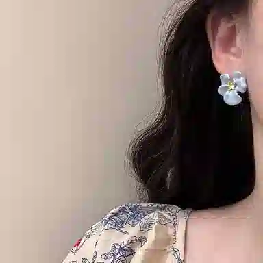 S925