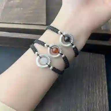 999