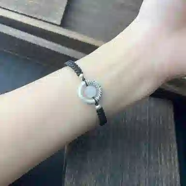 999