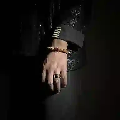 MOUNTAINS AND MANS 925