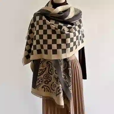 纳兰杜 高级感小流苏气质时尚百搭斗篷异域风格穿搭 聚酯纤维 披肩 女款