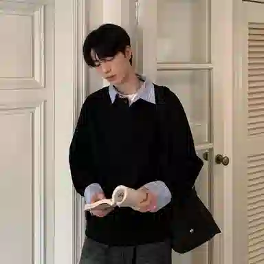 Xutailang Retro Pullover Sweatshirt