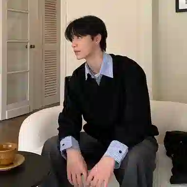 Xutailang Retro Pullover Sweatshirt