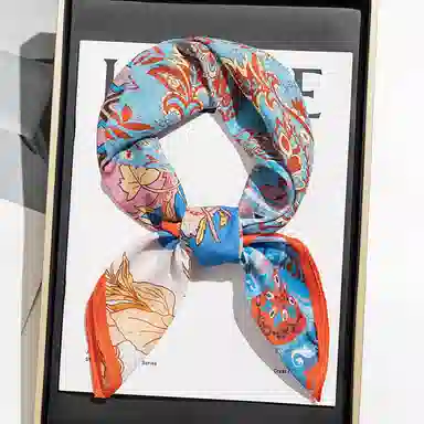 上海故事 百搭春秋时尚装饰喷绘外出 棉 桑蚕丝 绒线围巾 女款