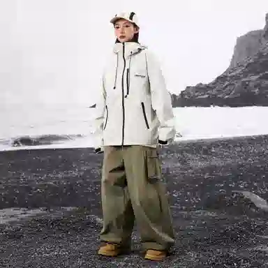 LIGHTNING MONSTER Logo