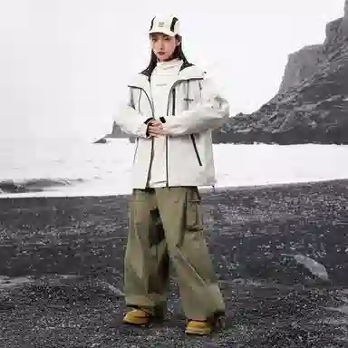 LIGHTNING MONSTER Logo