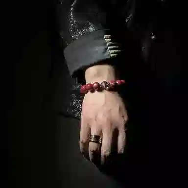 MOUNTAINS AND MANS 925