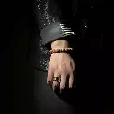 MOUNTAINS AND MANS 925