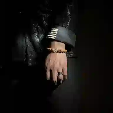 MOUNTAINS AND MANS 925