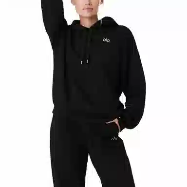 alo yoga JISOO