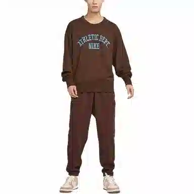 Nike SPORTSWEAR TREND