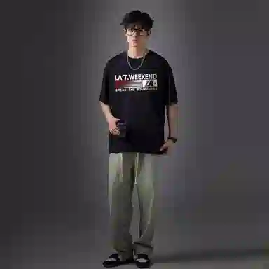 LA'T.WEEKEND T