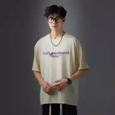 LA'T.WEEKEND LogoT