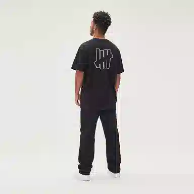 UNDEFEATED SS25 LogoT
