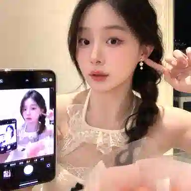 芒果饰品 温柔山茶花闪锆流苏 铜 耳环 女款