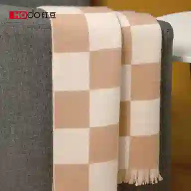 红豆 提花棋盘格保暖时尚围脖 山羊绒 绒线围巾 女款