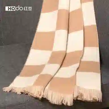 红豆 提花棋盘格保暖时尚围脖 山羊绒 绒线围巾 女款