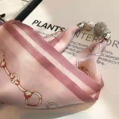 优幽兰 韩版高级感小香风优雅磁吸扣小众精致时尚百搭简约个性气质轻奢春秋护颈小领巾搭衬衫 丝巾 女款