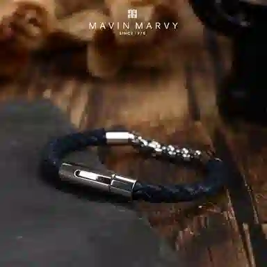 MAVIN MARVY Braided Leather Bracelet Black