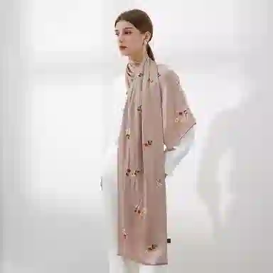 上海故事 古典国风高级时尚刺绣款春秋空调出游真丝长巾 桑蚕丝 丝巾 女款