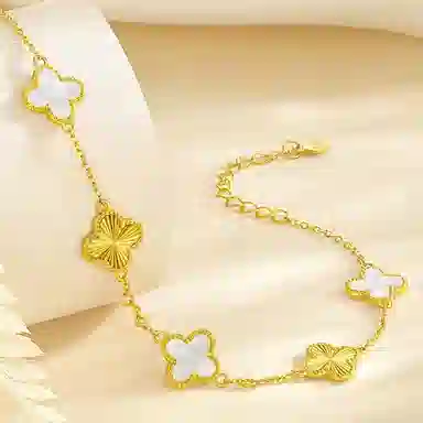 老福黄金 幸运四叶草系列 幸运相伴 幸福相随 新中式国风轻奢贵气感   璀璨闪耀 优雅气质手饰 优质母贝 手链 女款 礼盒装