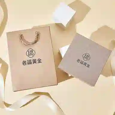 老福黄金 幸运四叶草系列 幸运相伴 幸福相随 新中式国风轻奢贵气感   璀璨闪耀 优雅气质手饰 优质母贝 手链 女款 礼盒装