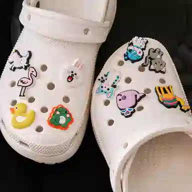crocs
