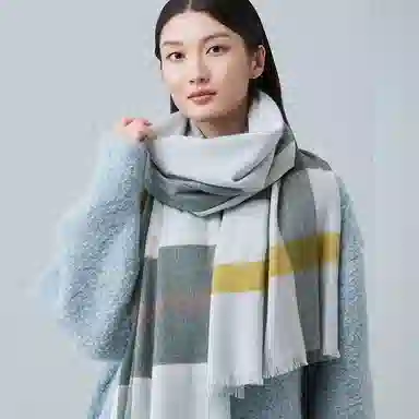 红豆 保暖百搭秋冬格子 羊绒 绒线围巾 女款
