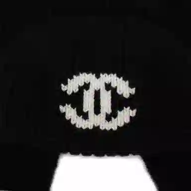CHANEL -