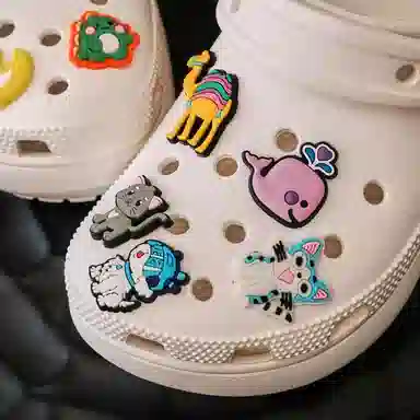 crocs