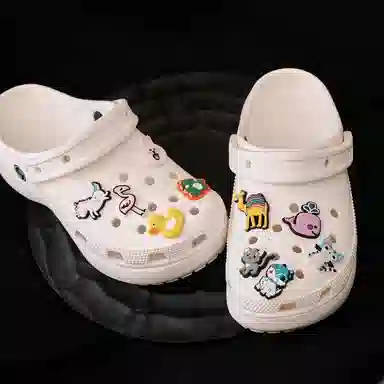 crocs