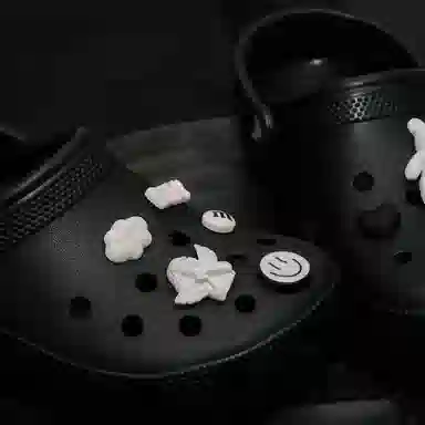 10 crocs DIY