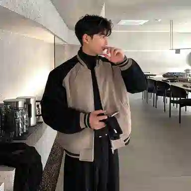 我是大卫 撞色拼接插肩袖棒球领重工高级感轻熟风休闲毛呢夹克外套 男女同款 卡其色