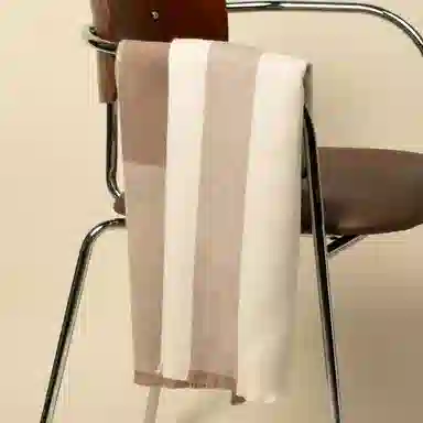 100