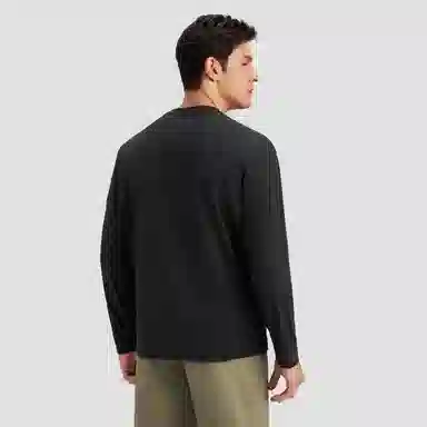 DESCENTE Essential Henley Long Sleeve Tee