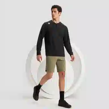 DESCENTE Essential Henley Long Sleeve Tee