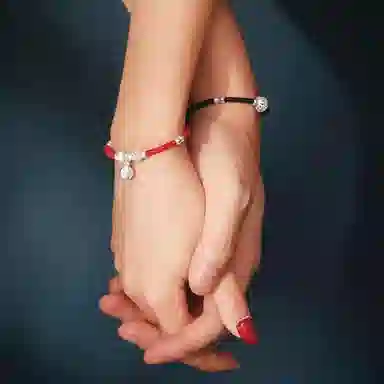 S925