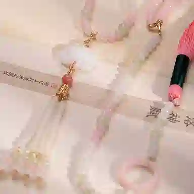 克拉日记 树脂贝珠珍珠涤纶新中式国潮古风背云长流苏璎珞粉色汉服国风马面裙配饰招财平安 琉璃 项链 女款