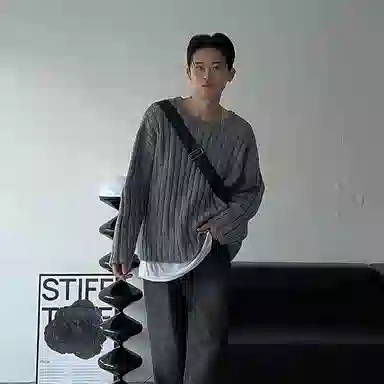 我是大卫 慵懒条纹圆领套头保暖针织衫 男女同款