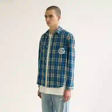 False Perception Angle Inside Shirt